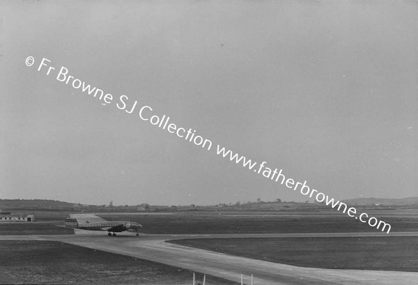 SHANNON AIRPORT VIEWS OF AEROPLANES